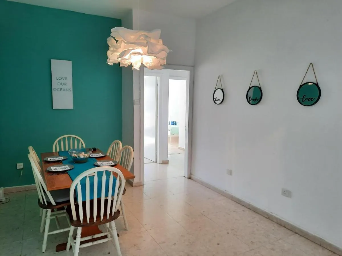 דירה לרנקה Sea-Esta Seaview Apartment, 200 Meters To The Beach